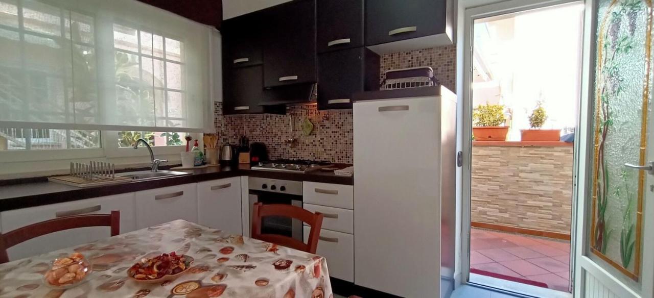 Lovely House Near The Beach Torre del Lago Puccini Exteriör bild