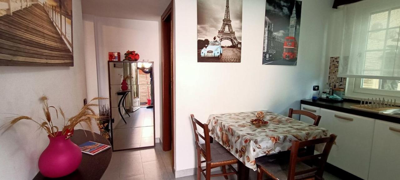 Lovely House Near The Beach Torre del Lago Puccini Exteriör bild